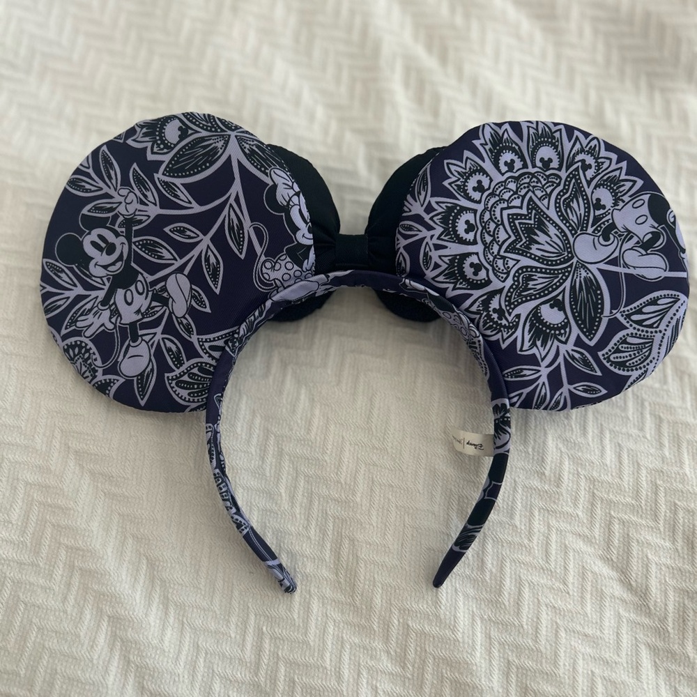 Vera Bradley Disney Minnie Mouse Ears Purple - Picture 3 of 5